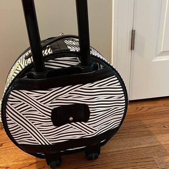 Henri Bendel Hatbox Wheelie - Disturbed Stripe - Picture 11 of 12